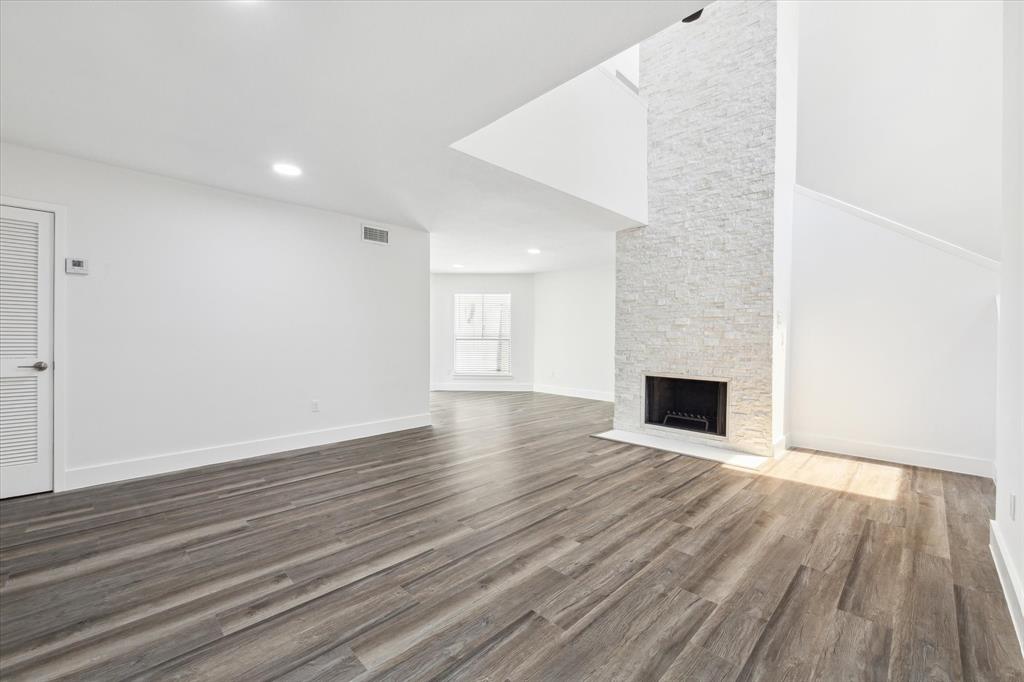 1809 Potomac Drive # C