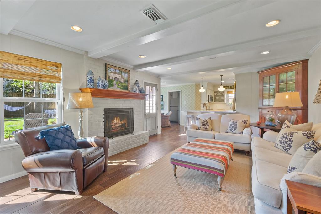 883 Glenchester Drive