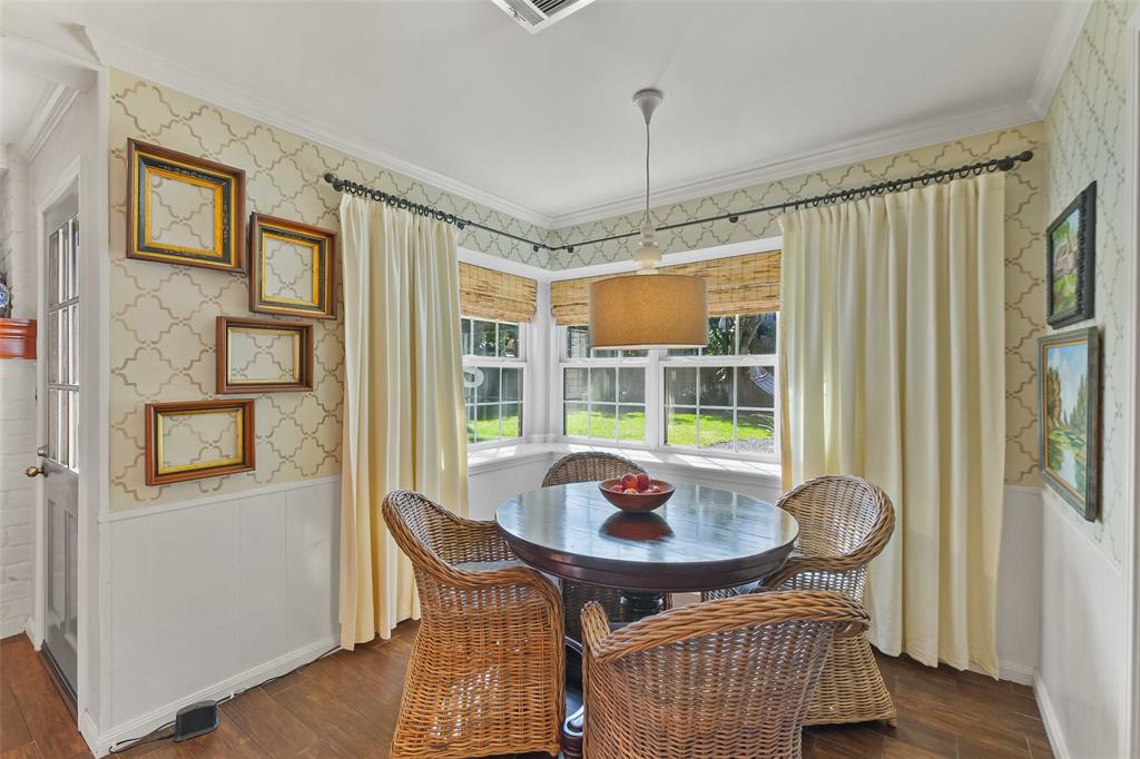 883 Glenchester Drive