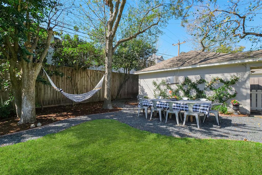 883 Glenchester Drive