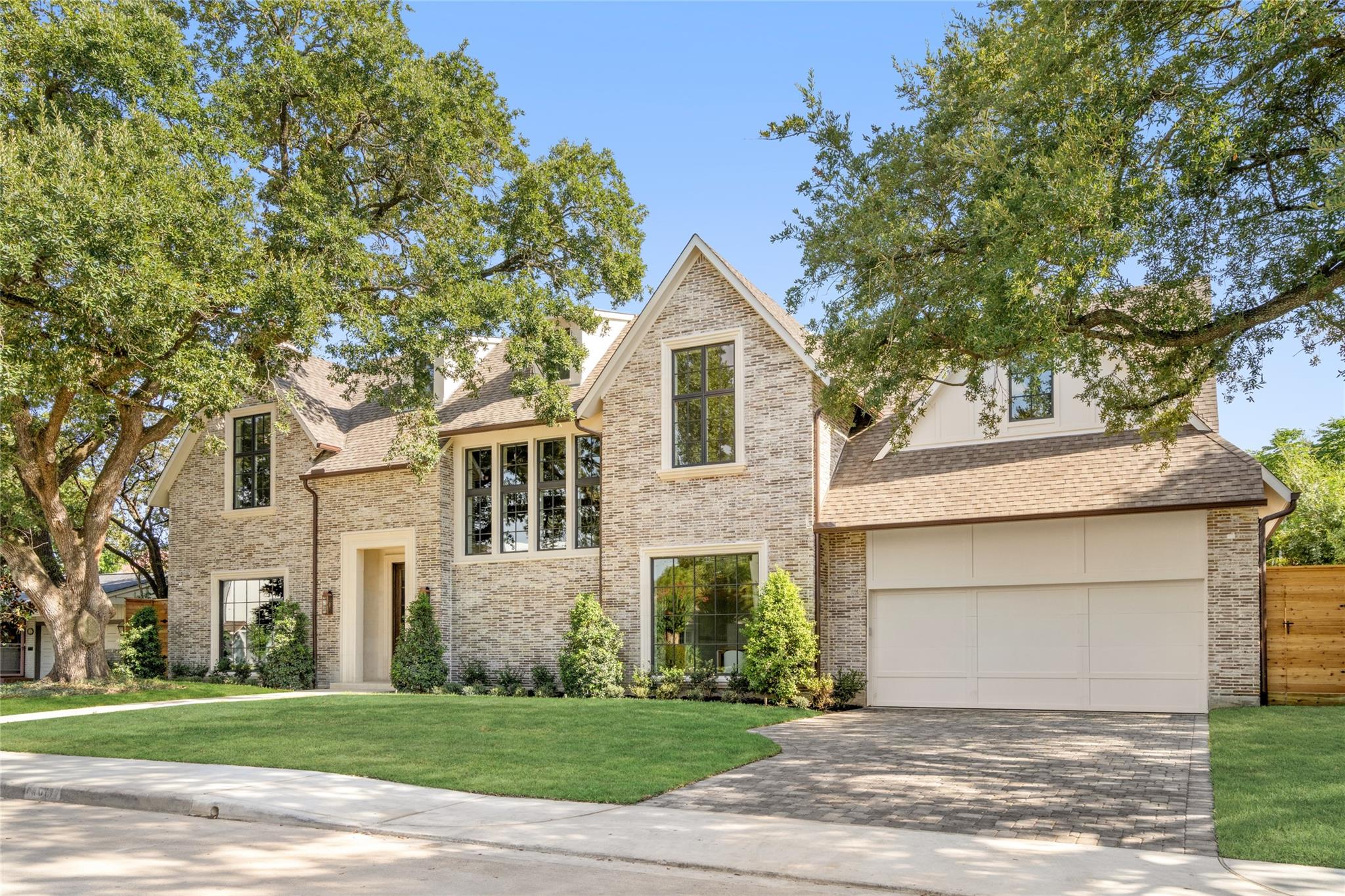 4017 Meadow Lake Lane