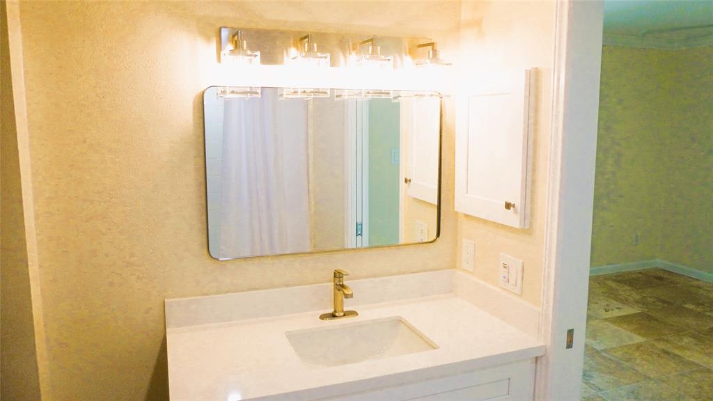1601 S Shepherd Drive # 134