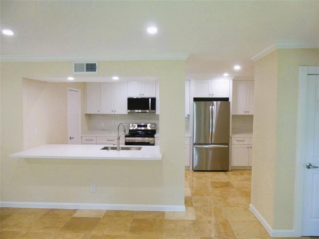 1601 S Shepherd Drive # 134