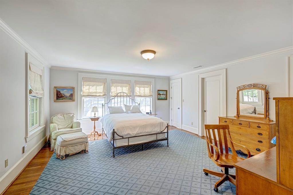 5302 Institute Lane