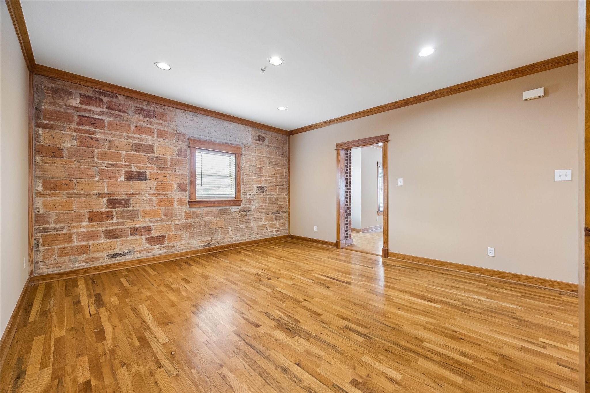 215 W Norma Street # 302