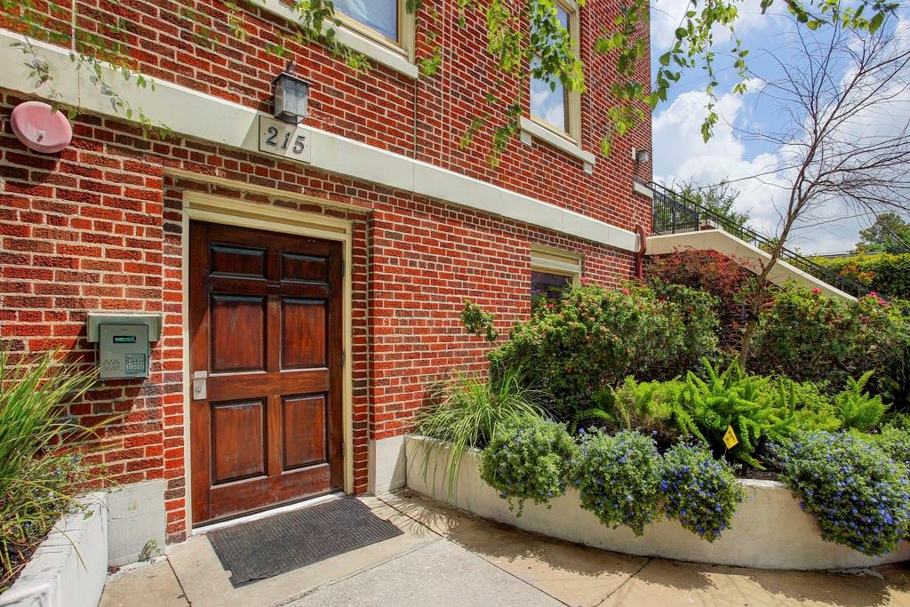 215 W Norma Street # 302