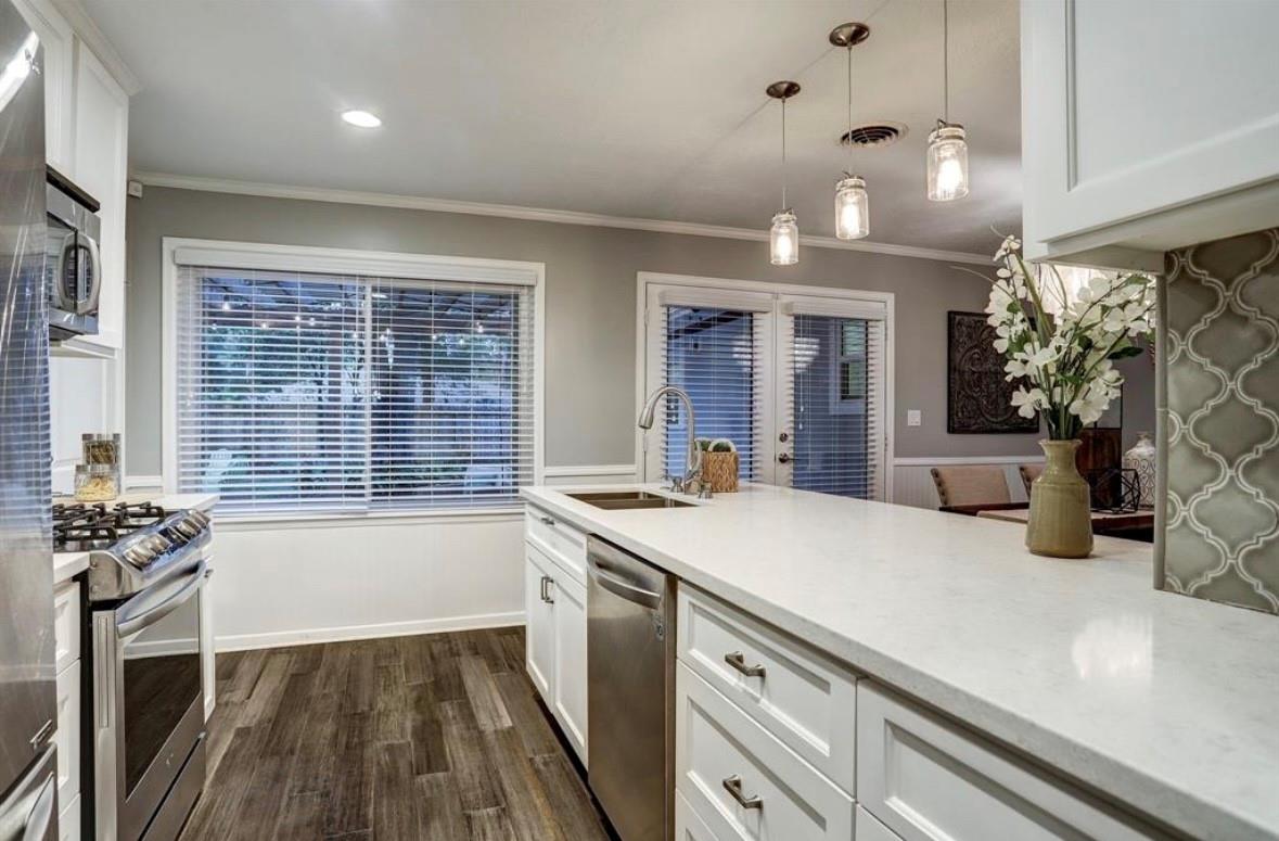 6022 Woodbrook Lane
