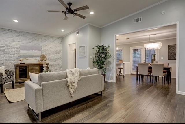 6022 Woodbrook Lane
