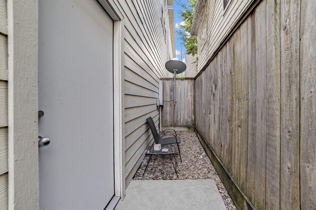 5838 Larkin Street