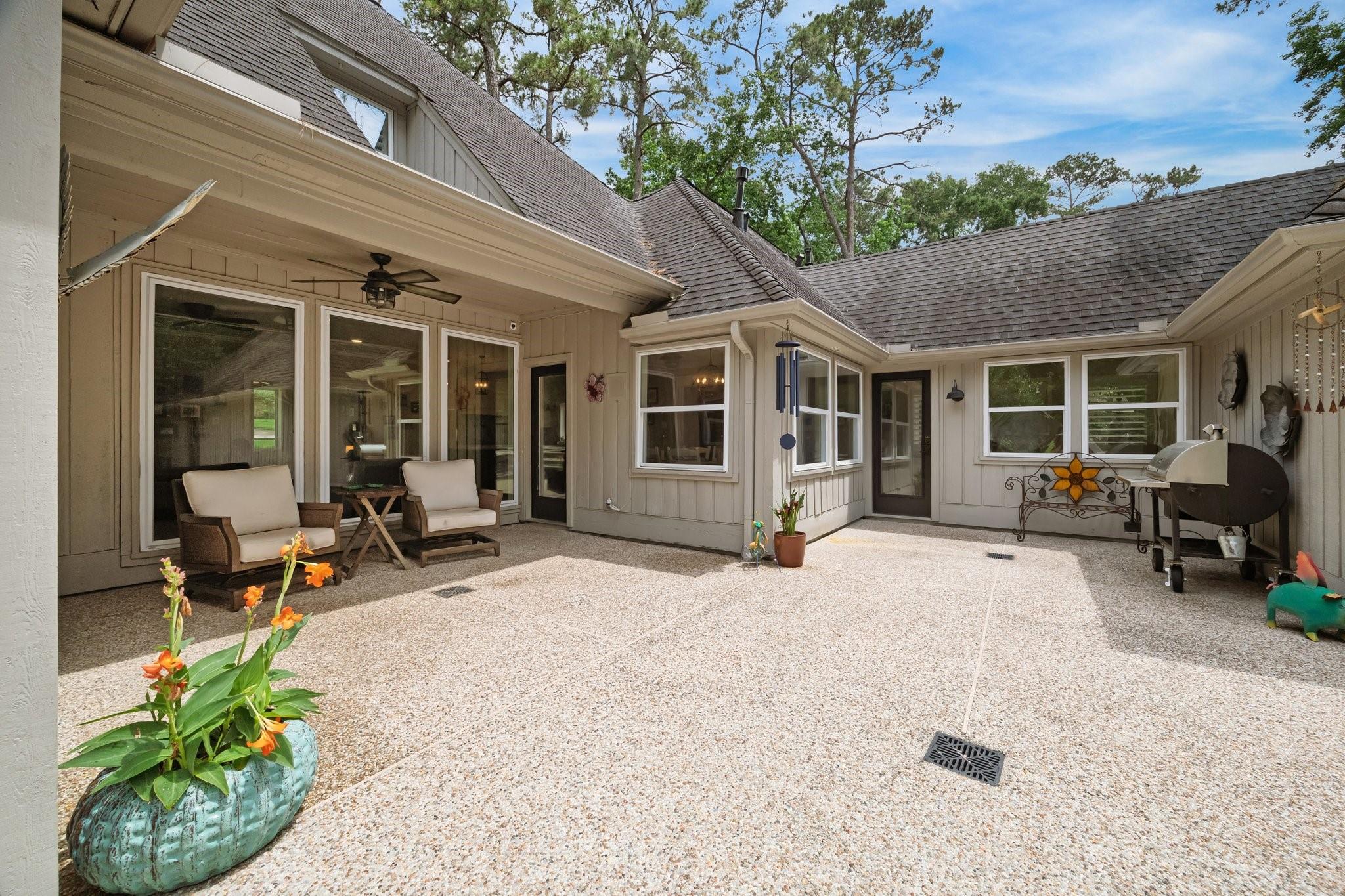 2602 Kings Forest Drive