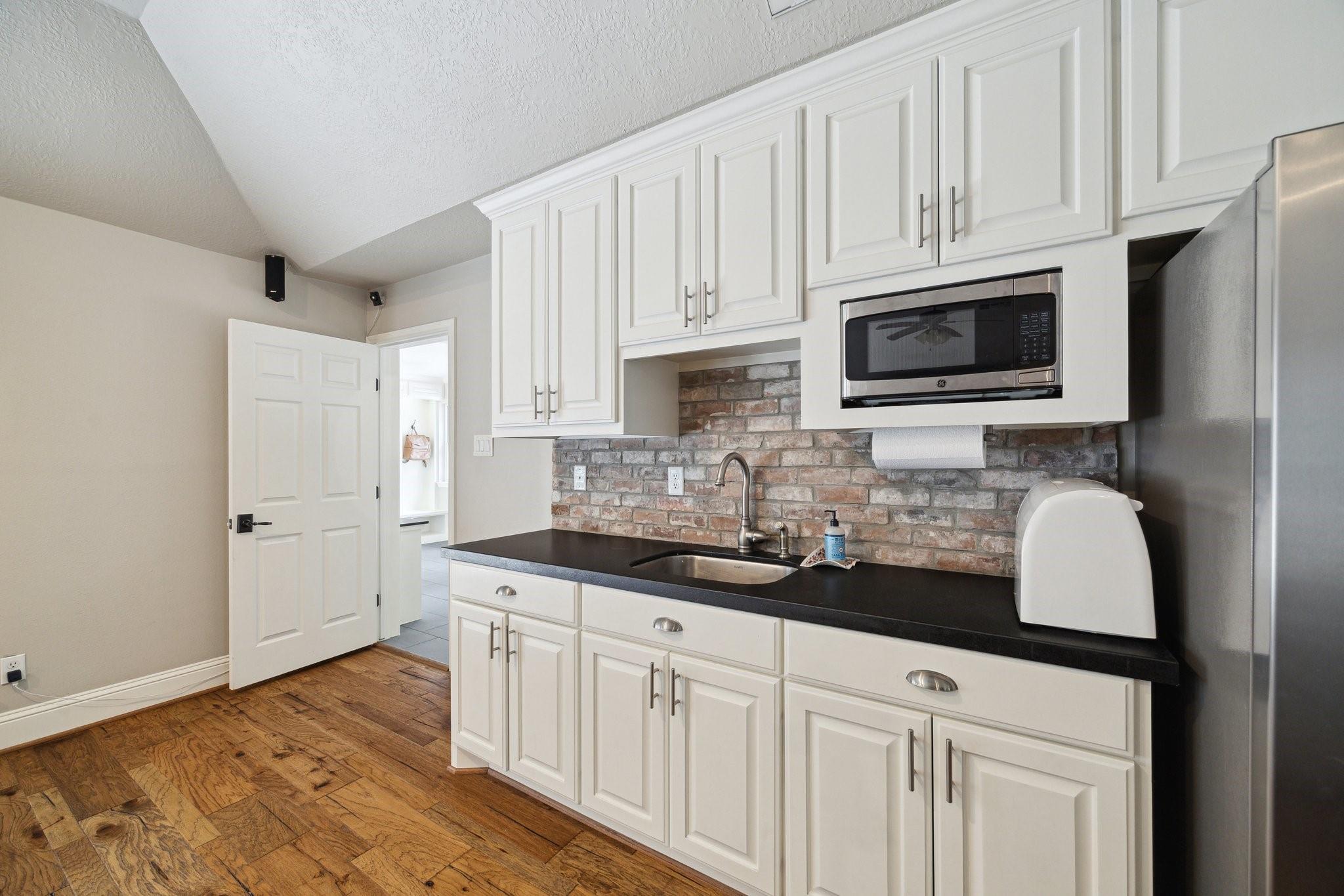 2602 Kings Forest Drive