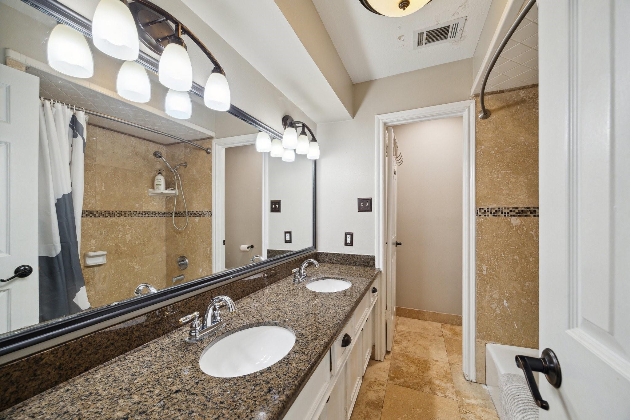 2602 Kings Forest Drive