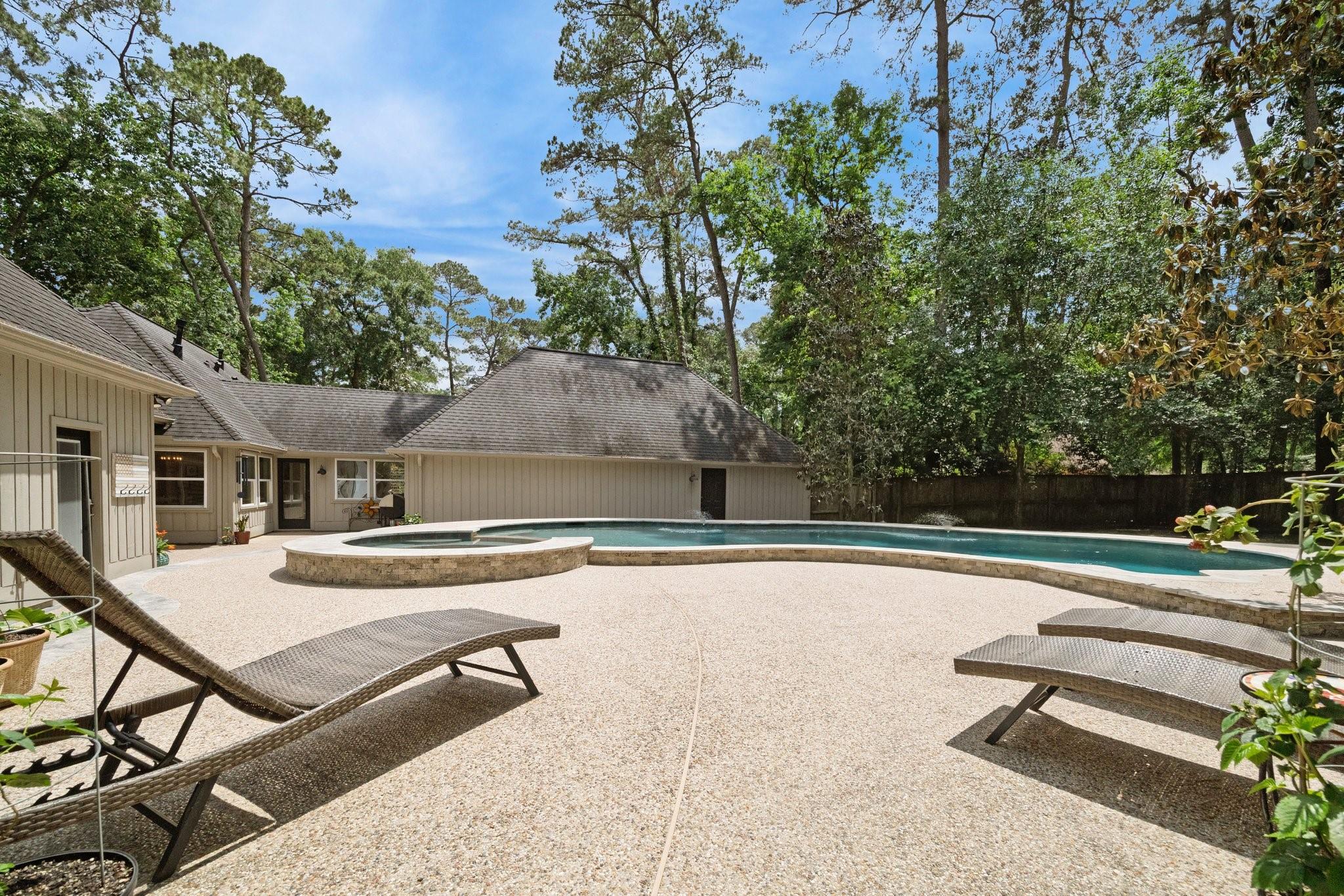 2602 Kings Forest Drive