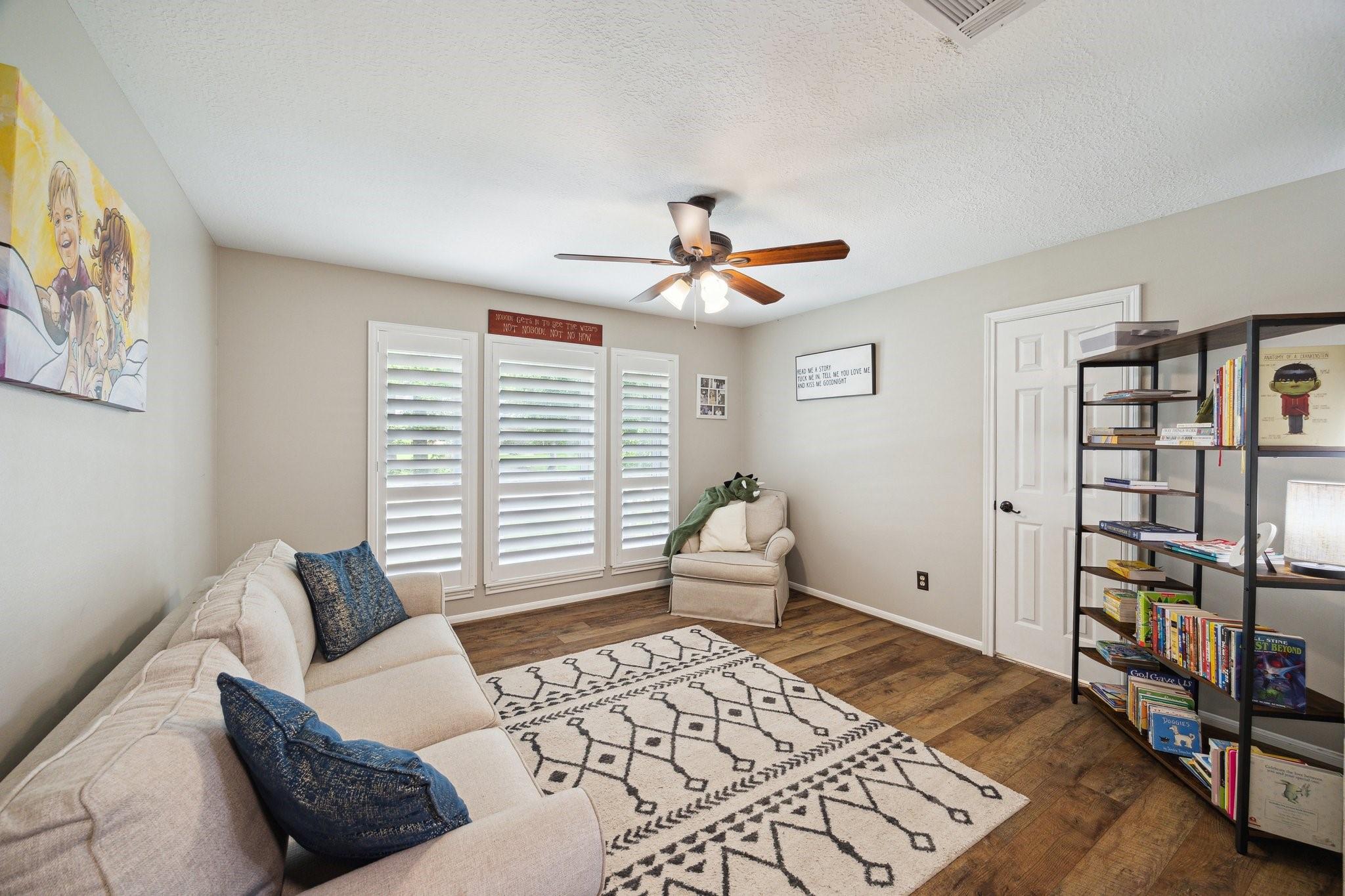 2602 Kings Forest Drive