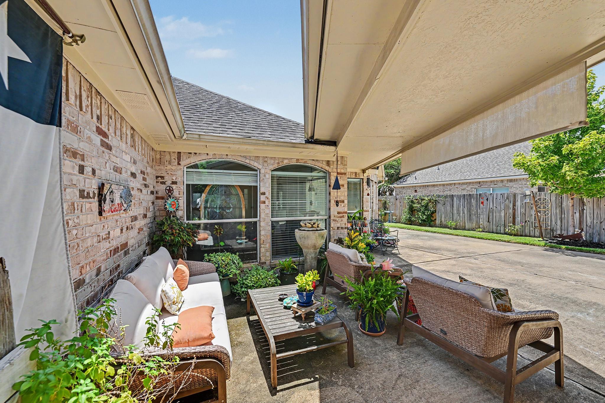 933 Mystic Village Lane