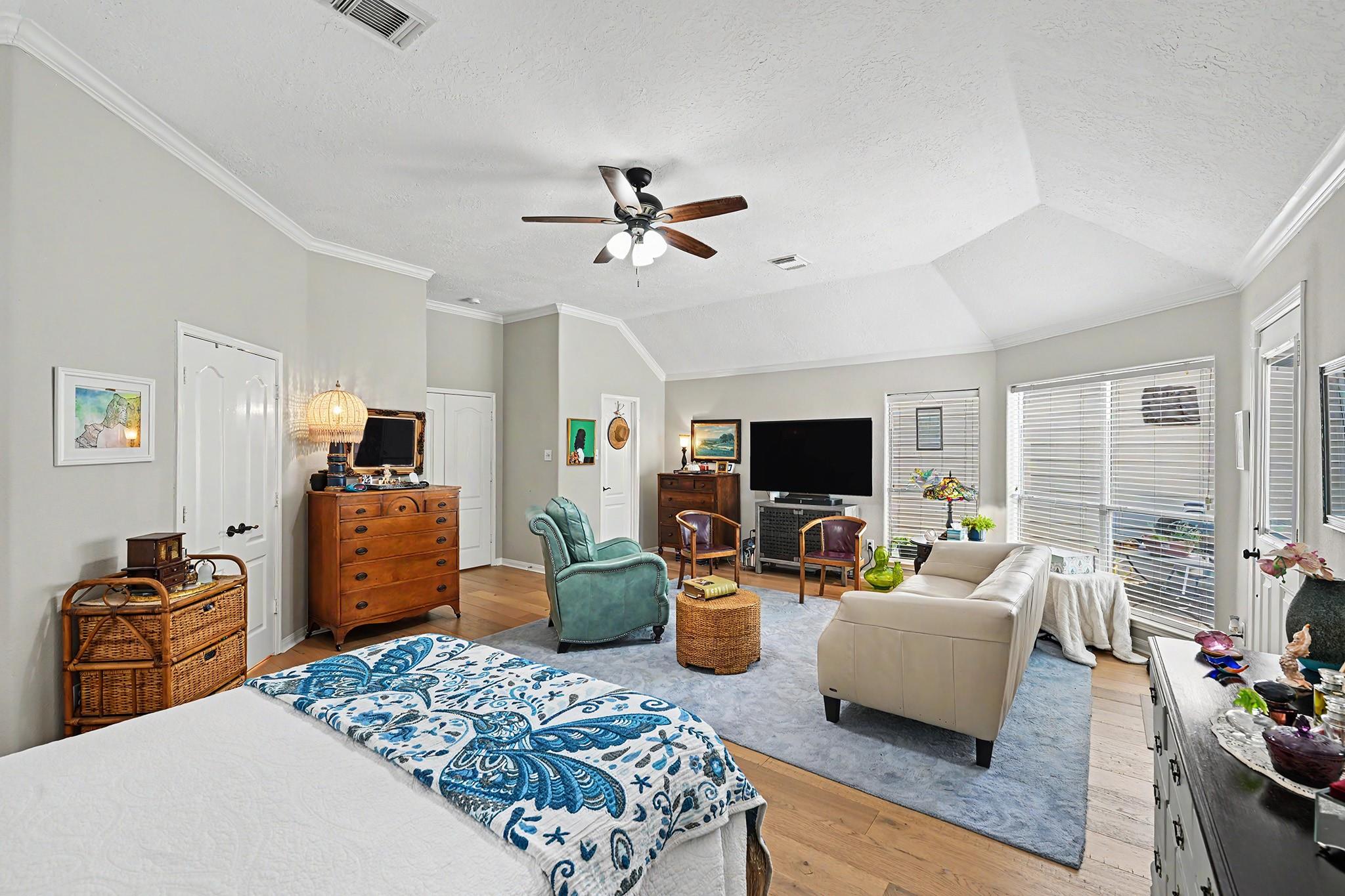 933 Mystic Village Lane