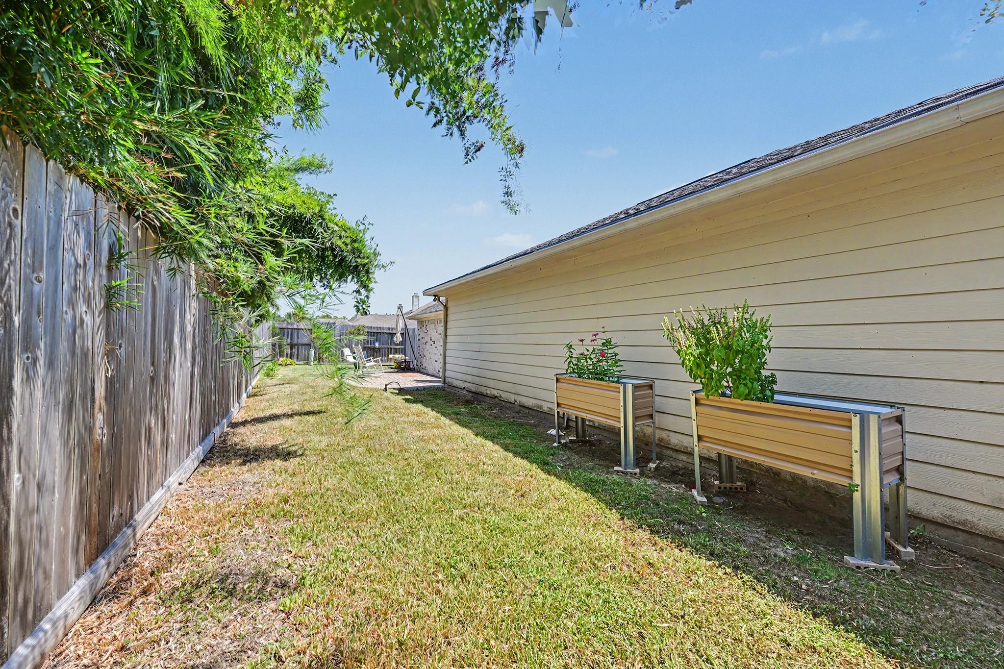 933 Mystic Village Lane