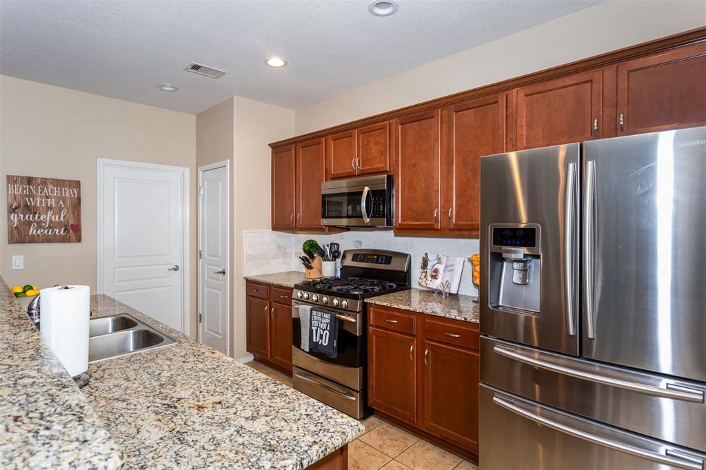 6014 Bridgeside Lane