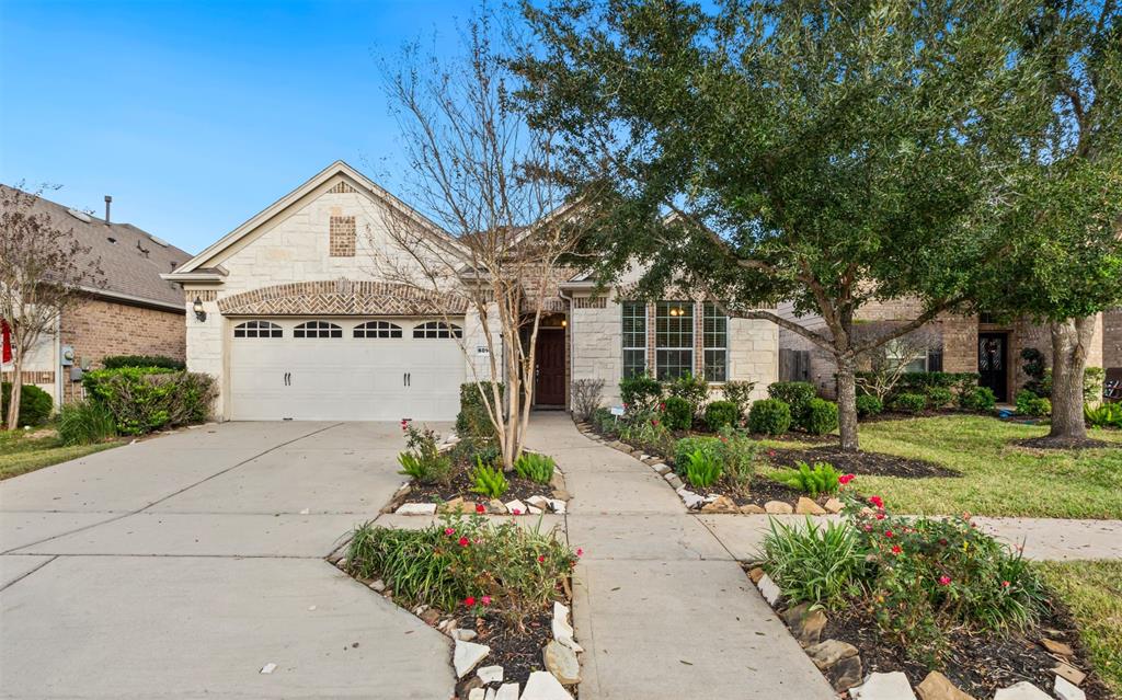 6014 Bridgeside Lane