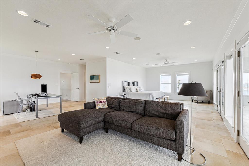 1401 Palmetto