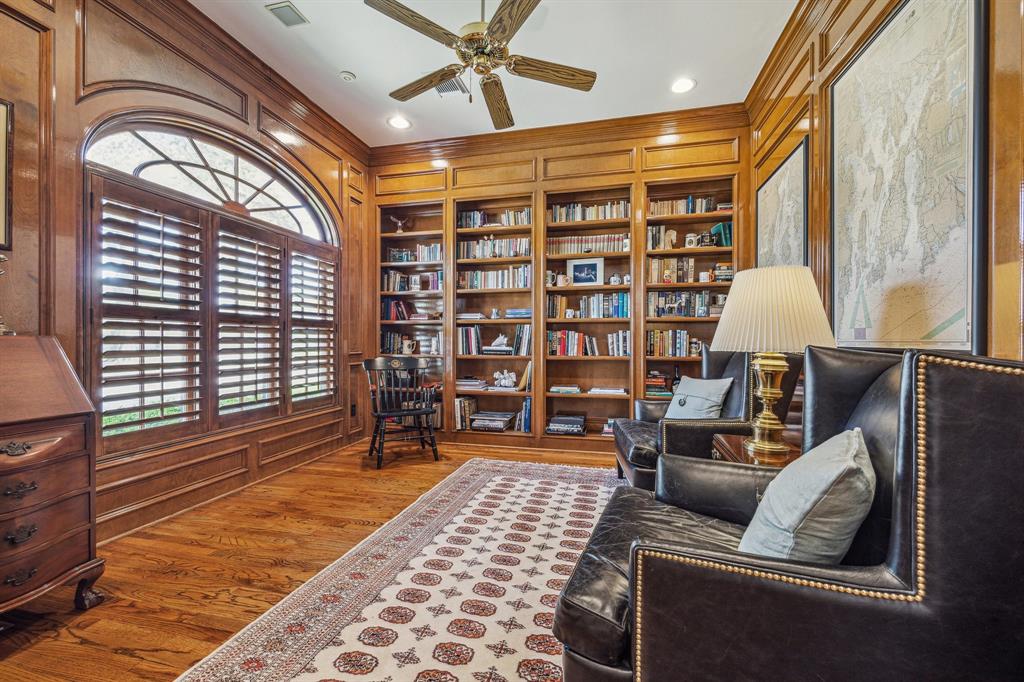 4105 Villanova Street