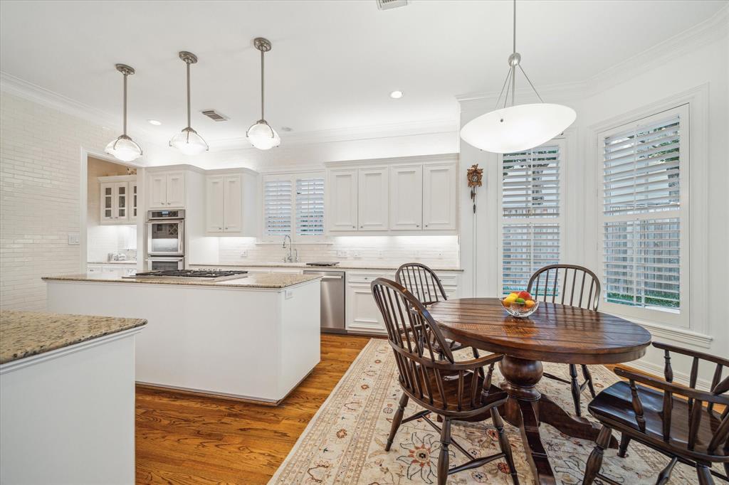 4105 Villanova Street