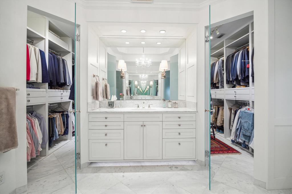 4105 Villanova Street