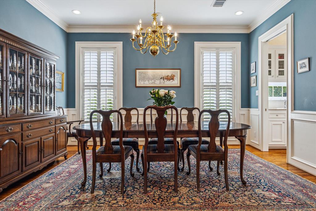 4105 Villanova Street