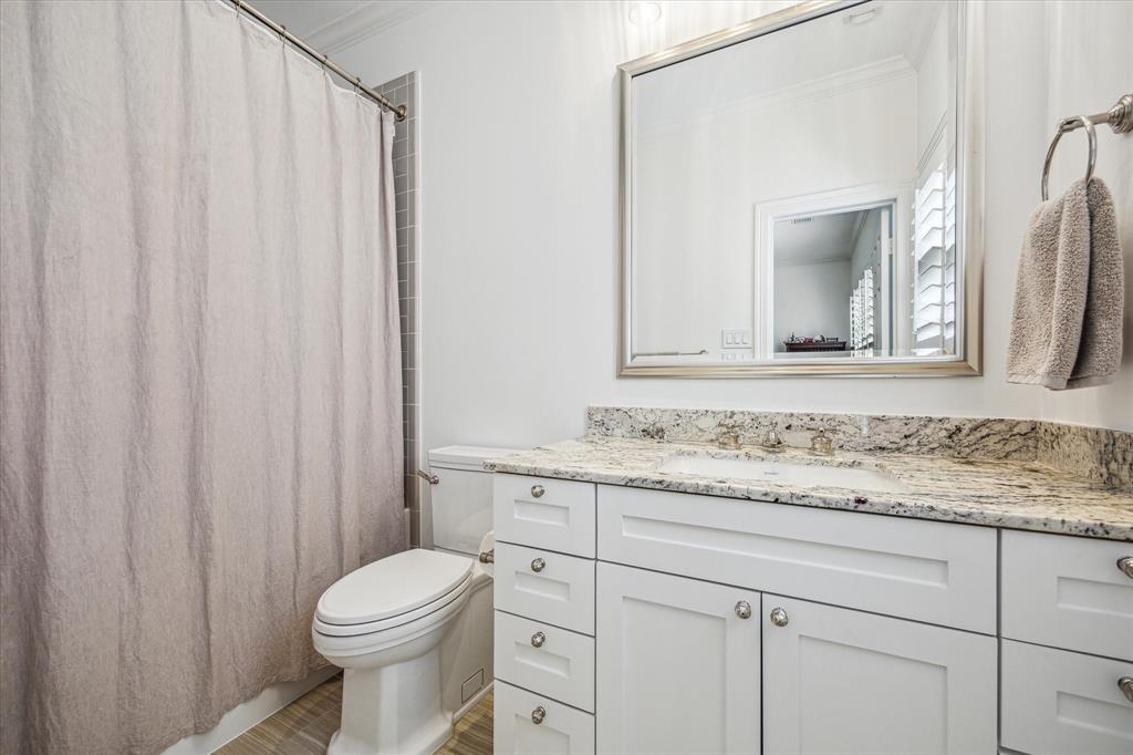 4105 Villanova Street