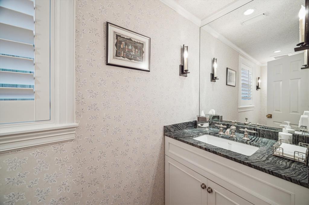 4105 Villanova Street