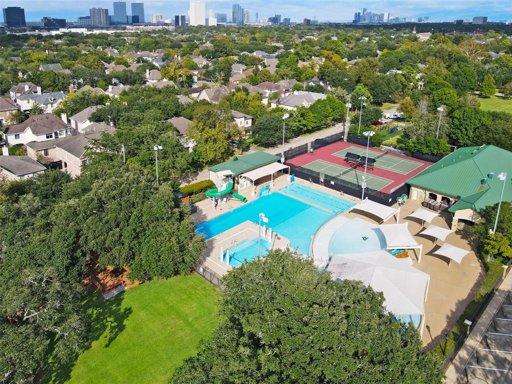 4105 Villanova Street