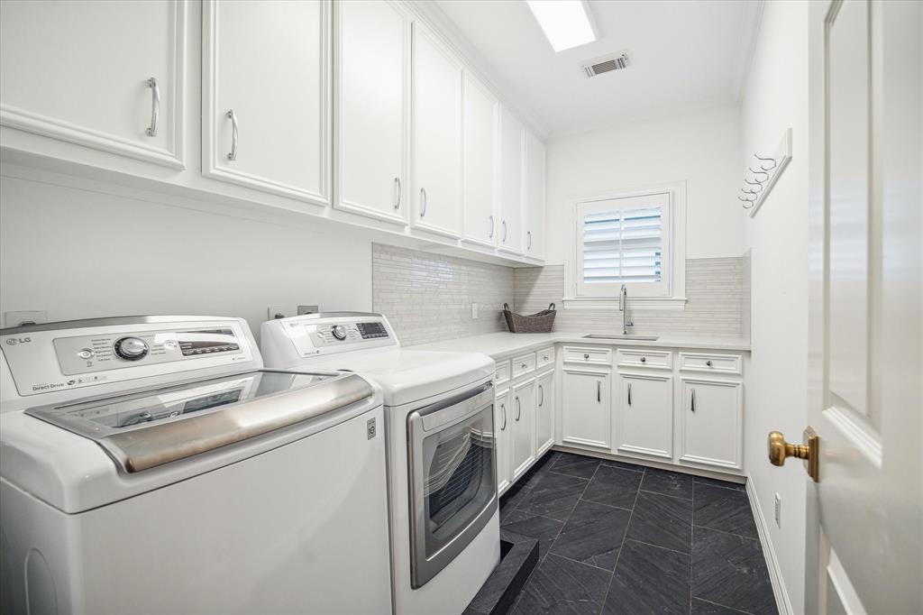 4105 Villanova Street