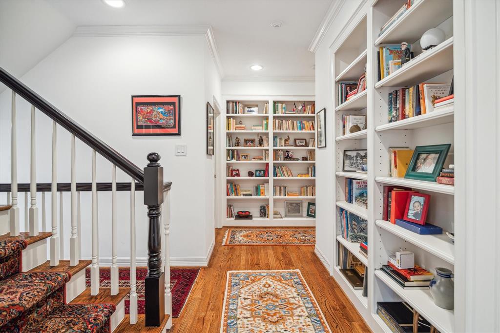 4105 Villanova Street