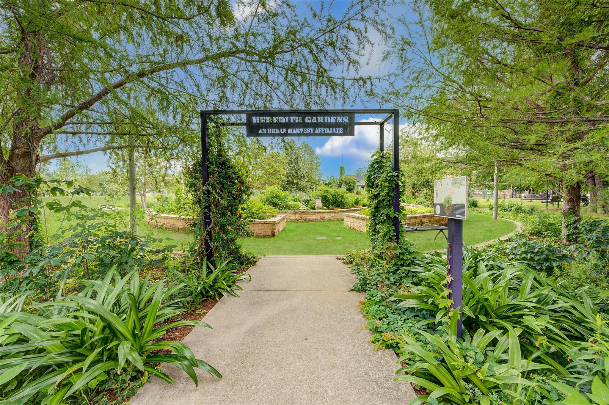 1516 Bonnie Brae Street # 1