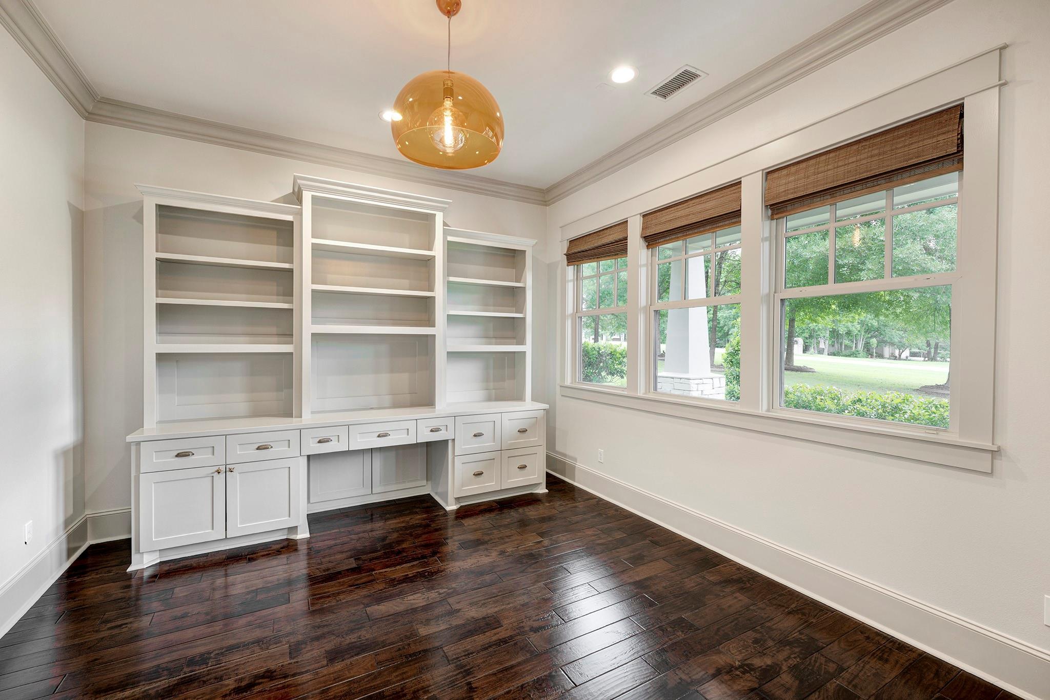 8409 Majestic Lake Court