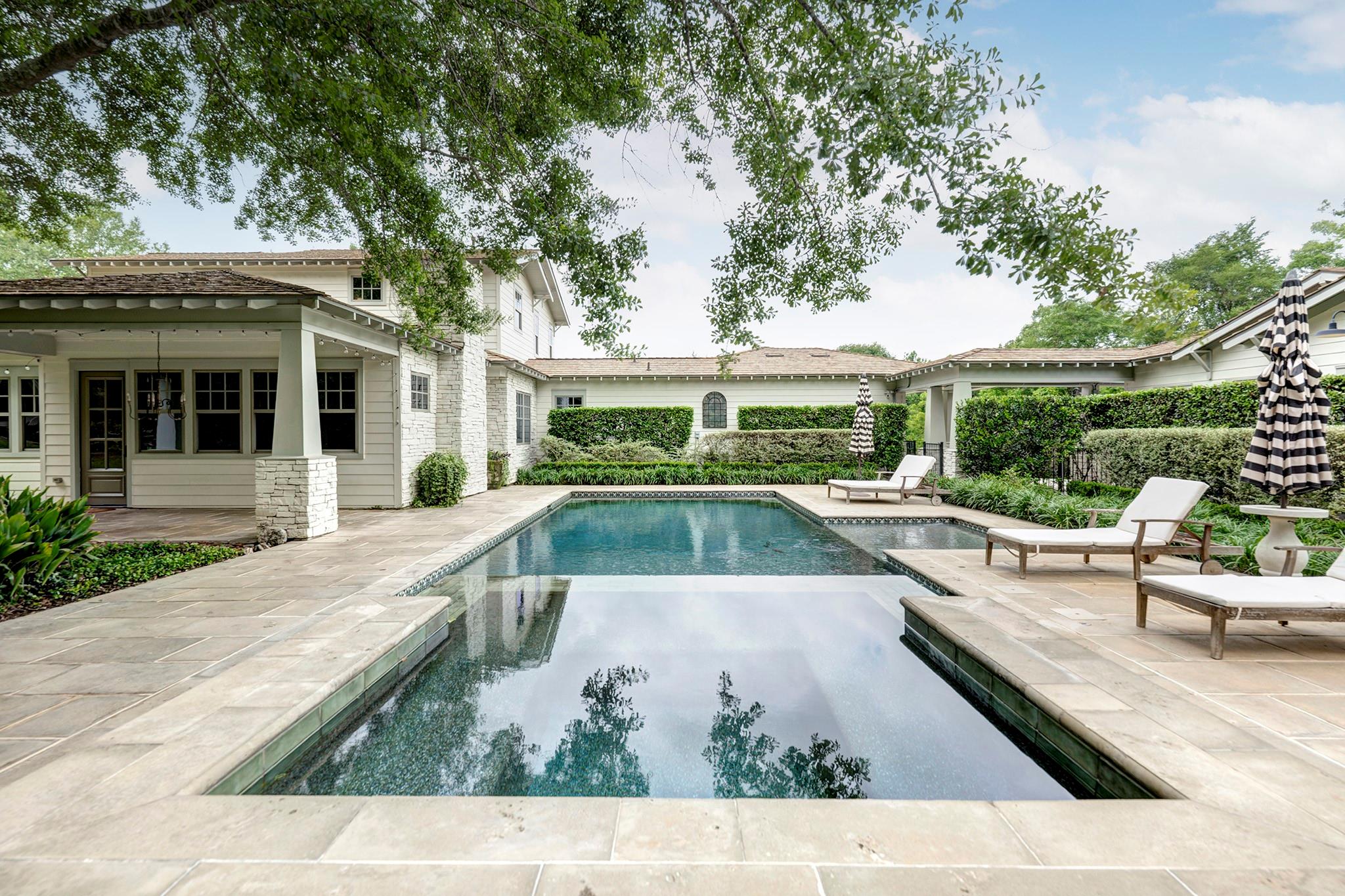 8409 Majestic Lake Court
