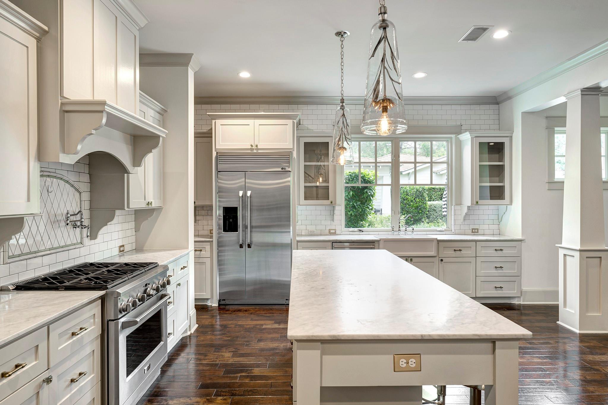 8409 Majestic Lake Court