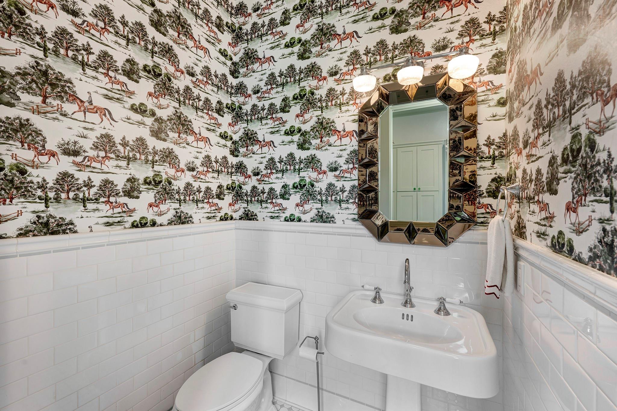 8409 Majestic Lake Court