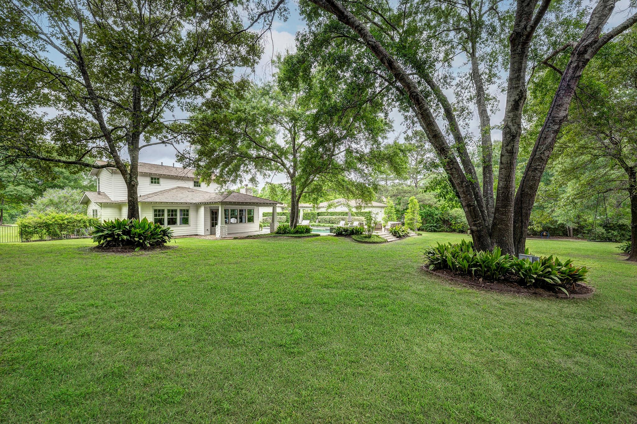 8409 Majestic Lake Court