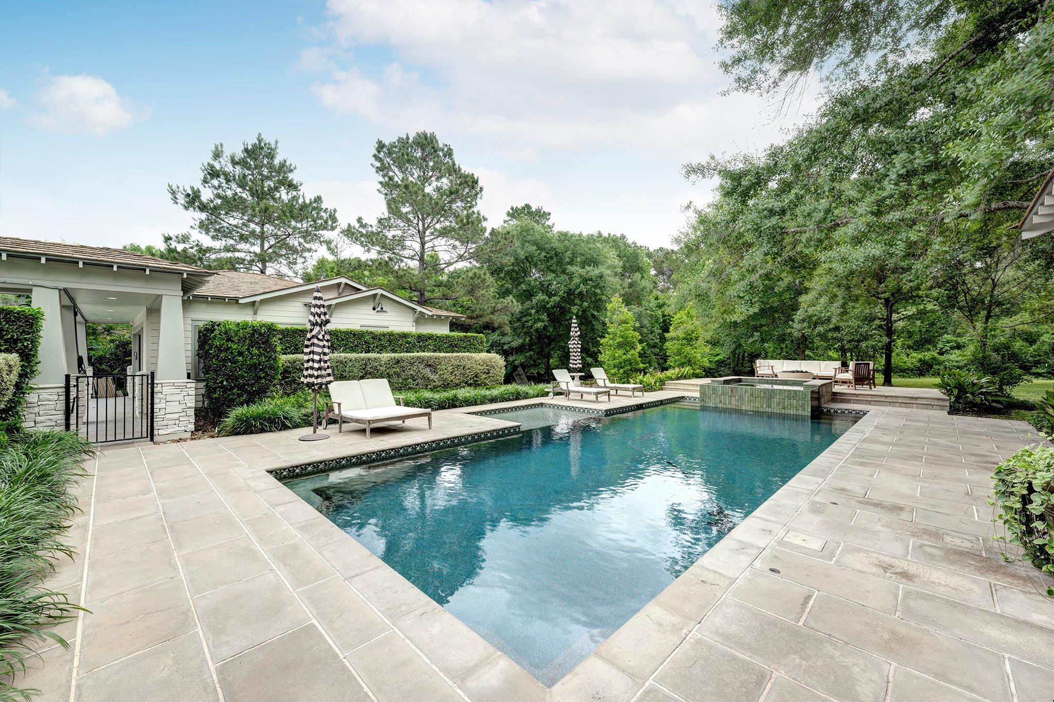 8409 Majestic Lake Court