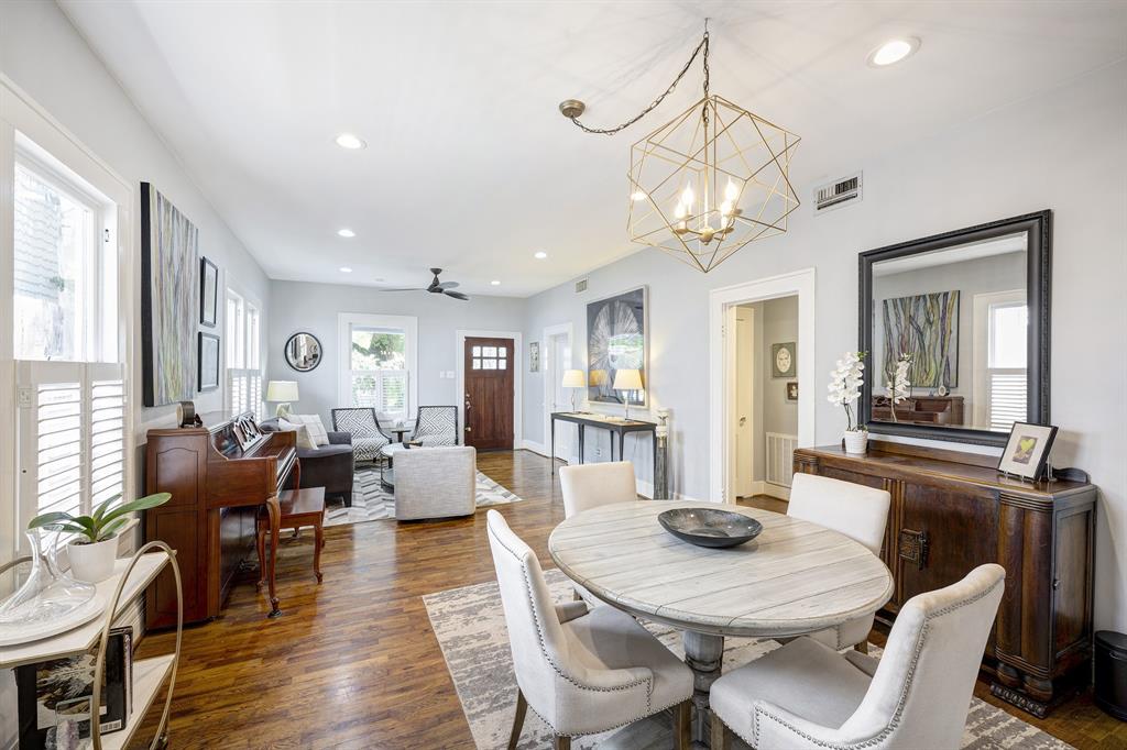 1229 Cortlandt Street