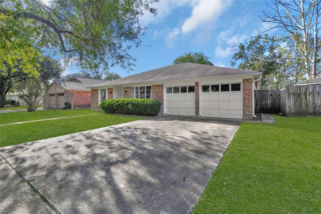 6915 Deer Ridge Lane