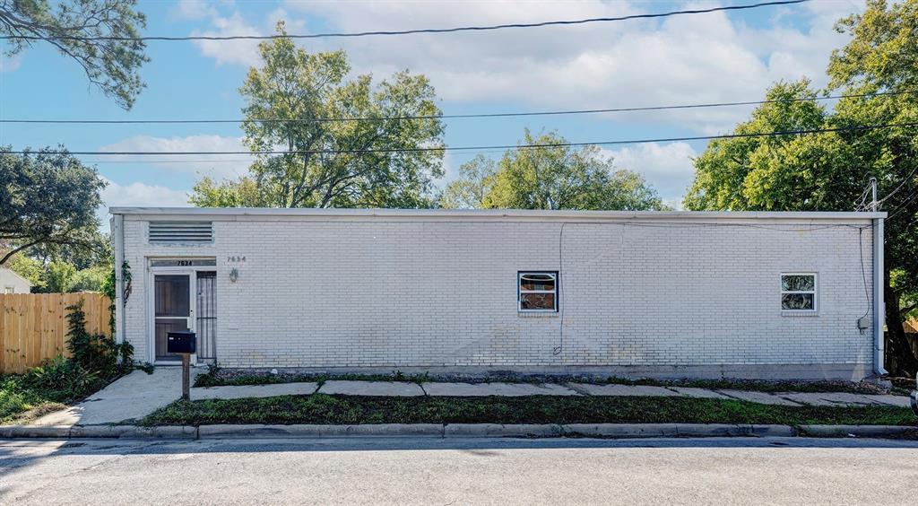 7634 Broadview Drive