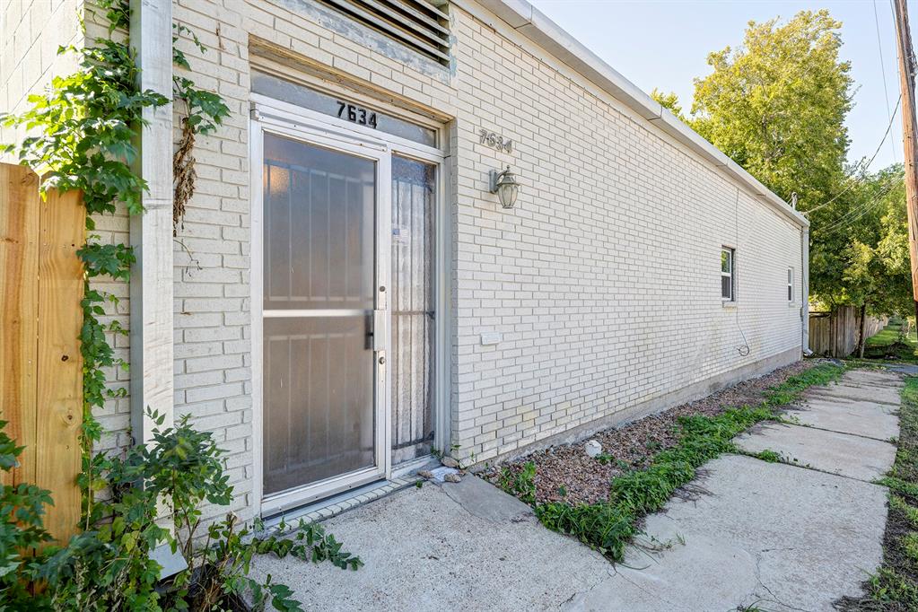7634 Broadview Drive