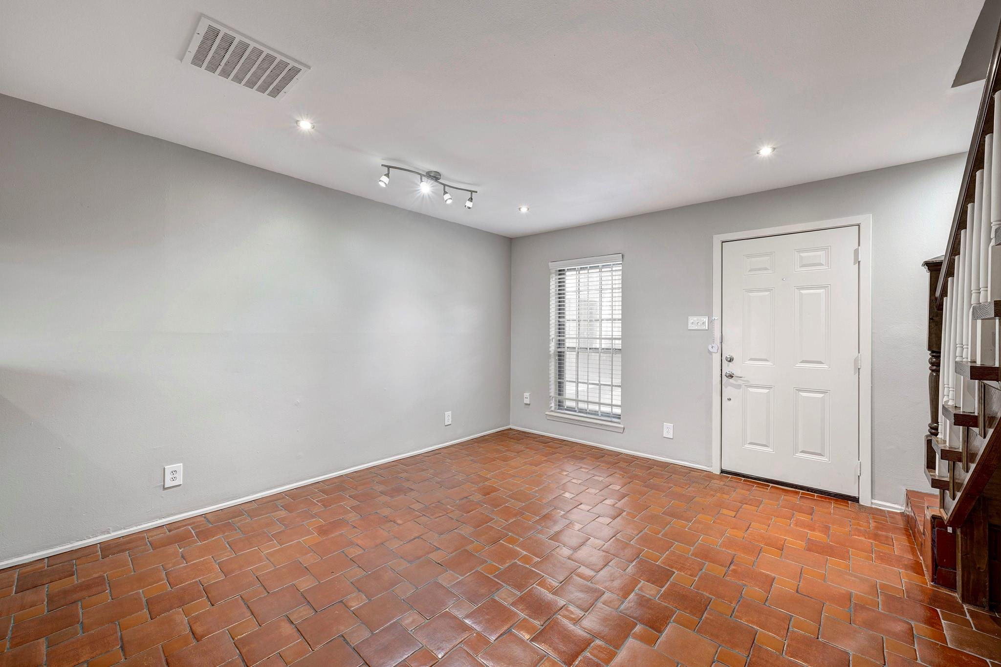 1205 Autrey Street # 15
