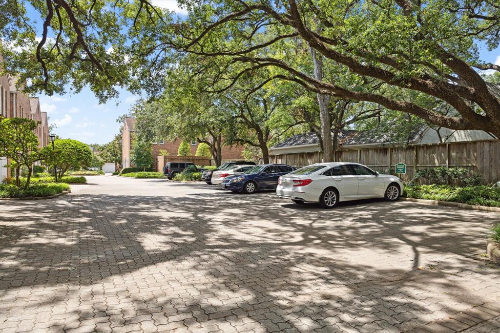 6700 Belmont Street # 7