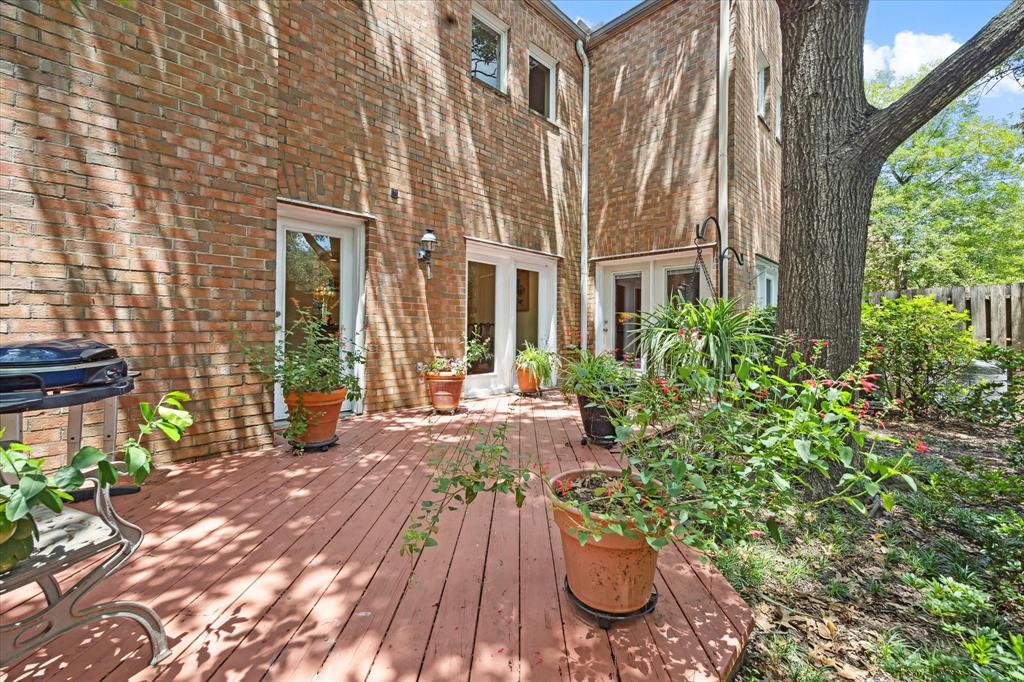 6700 Belmont Street # 7