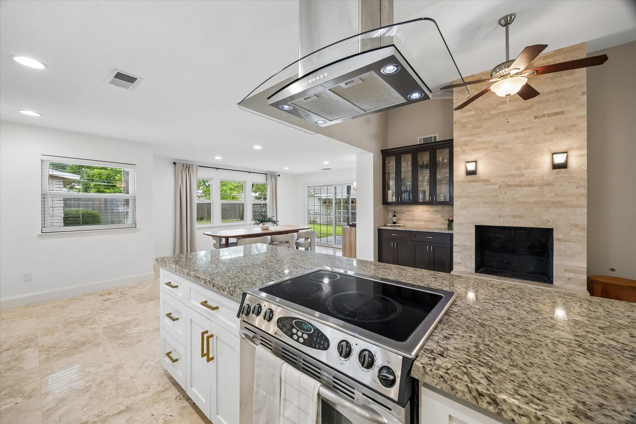 5130 Kingfisher Drive