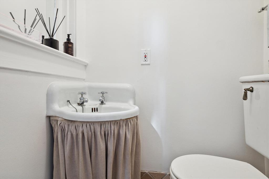 222 Westmoreland Street