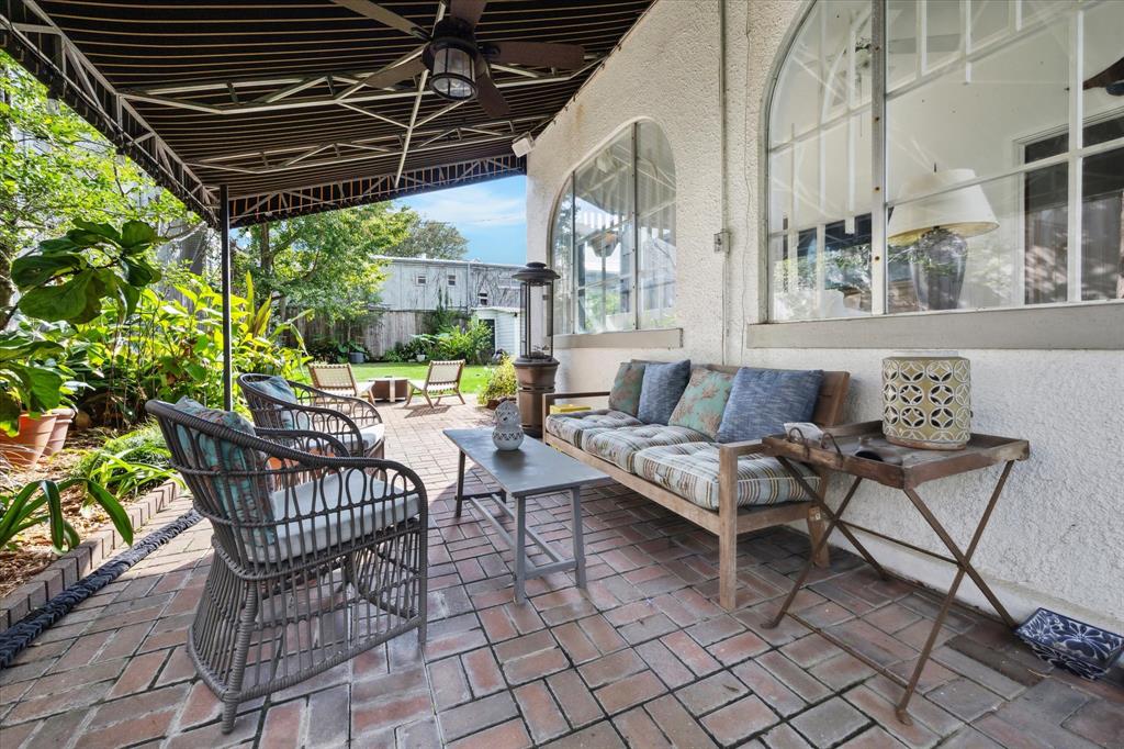 222 Westmoreland Street